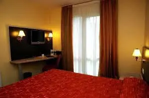 Western Le Longchamp Ξενοδοχείο Craponne