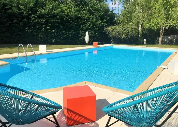 Western Le Longchamp 4*