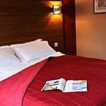 Western Le Longchamp 4*