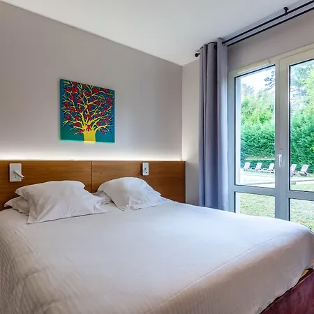 Full Colors Hotel